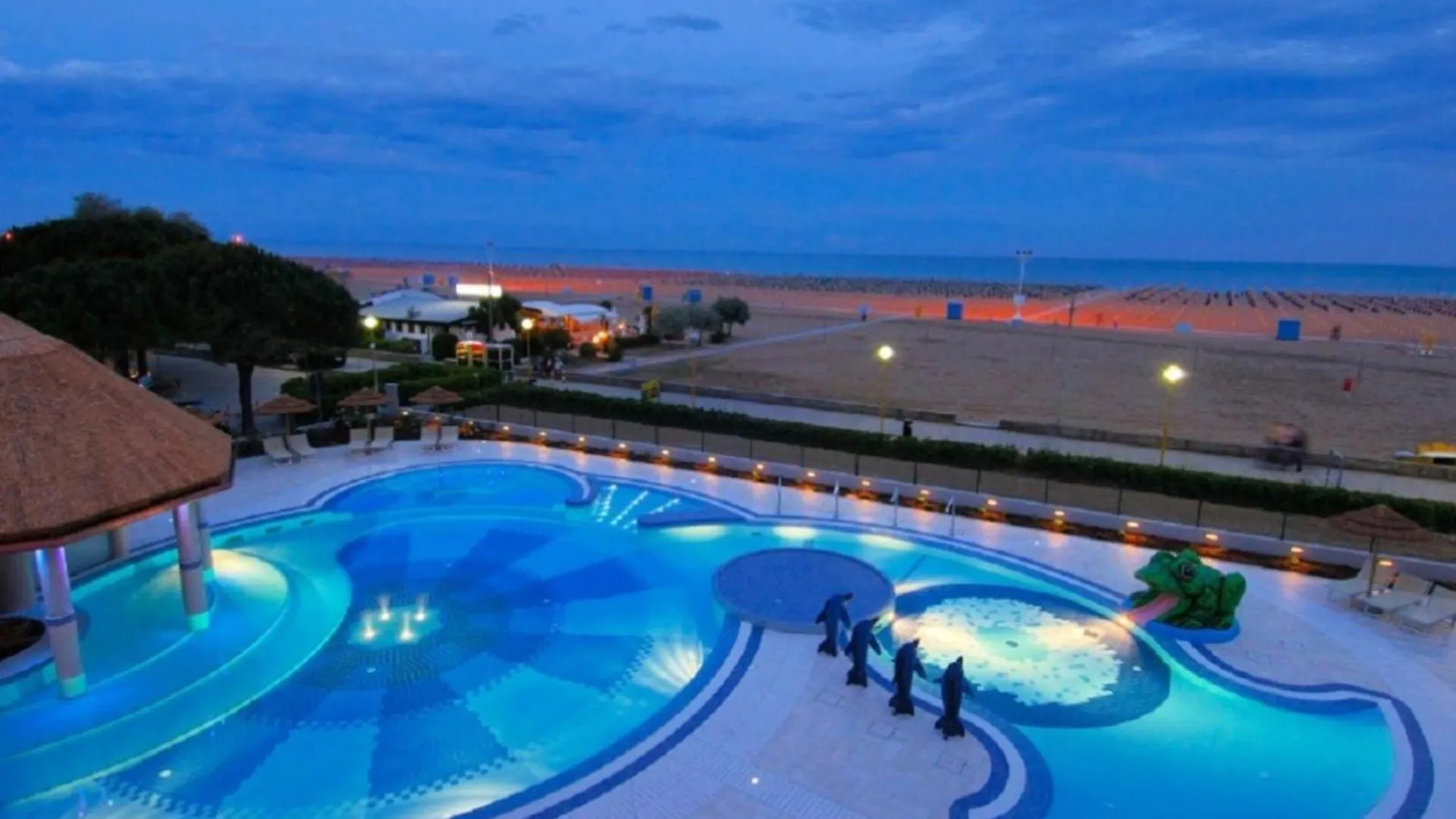 Stunning Flat With Terrace Overlooking The Sea Bibione