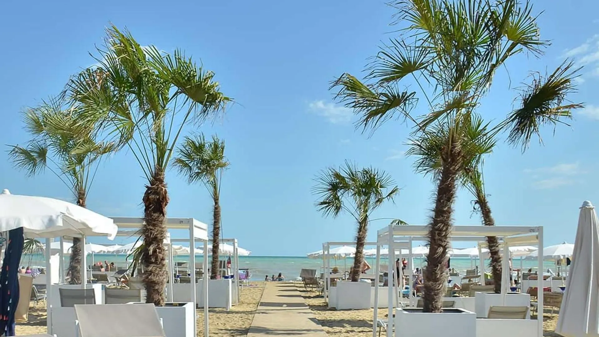 Stunning Flat With Terrace Overlooking The Sea Bibione 0*,