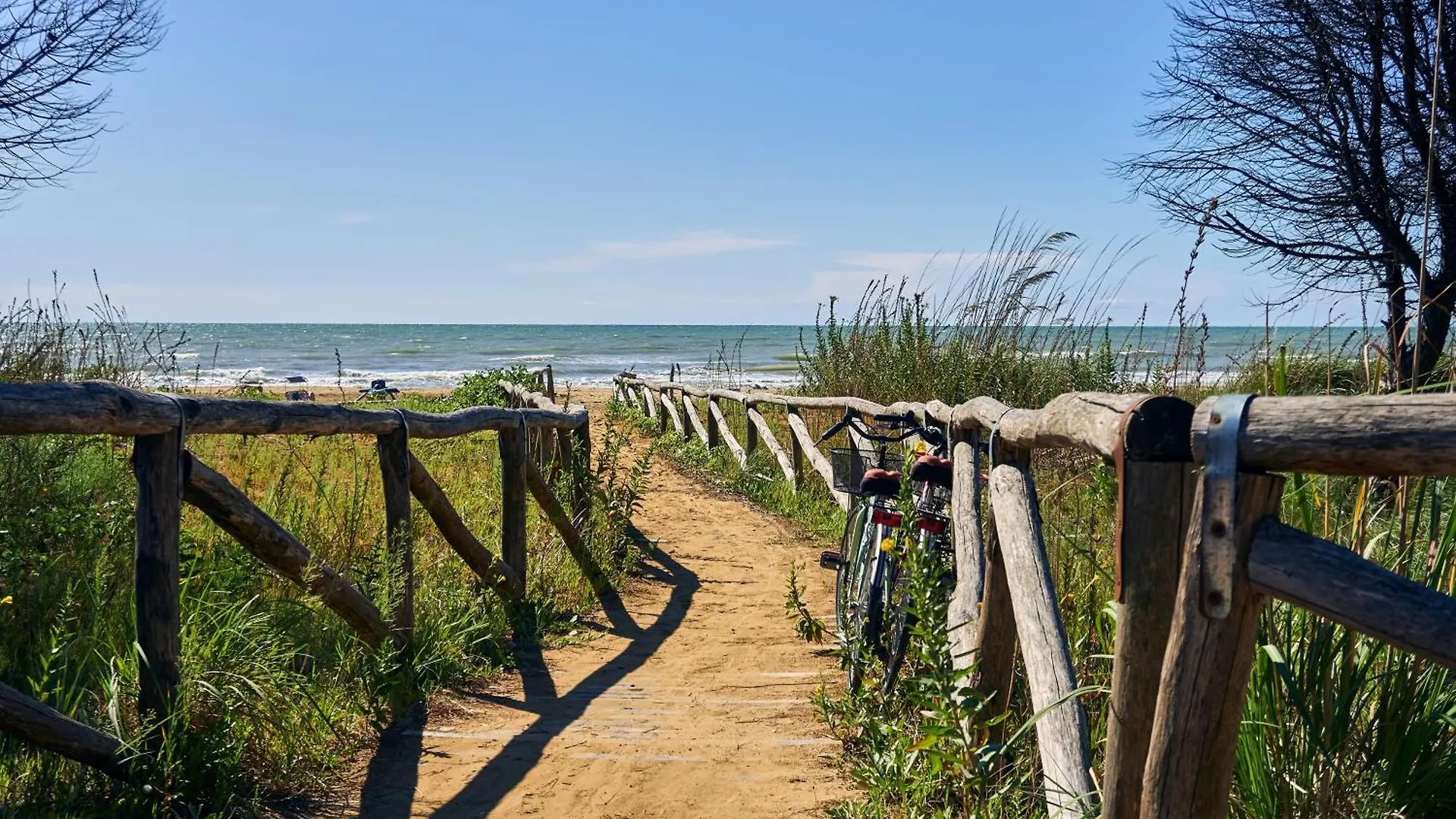 Stunning Flat With Terrace Overlooking The Sea Bibione Apartamento